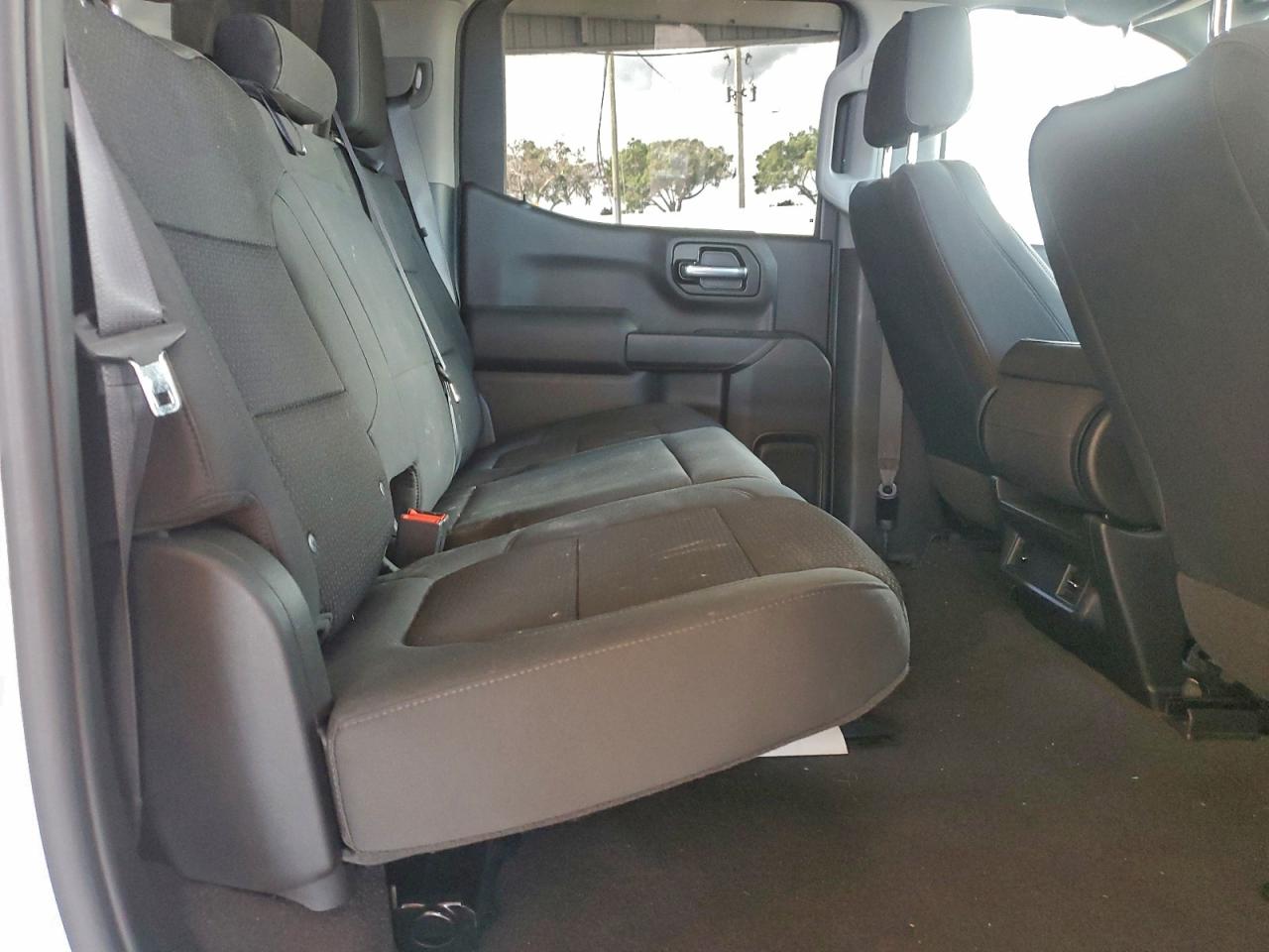 CHEVROLET SILVERADO C1500 CUSTOM