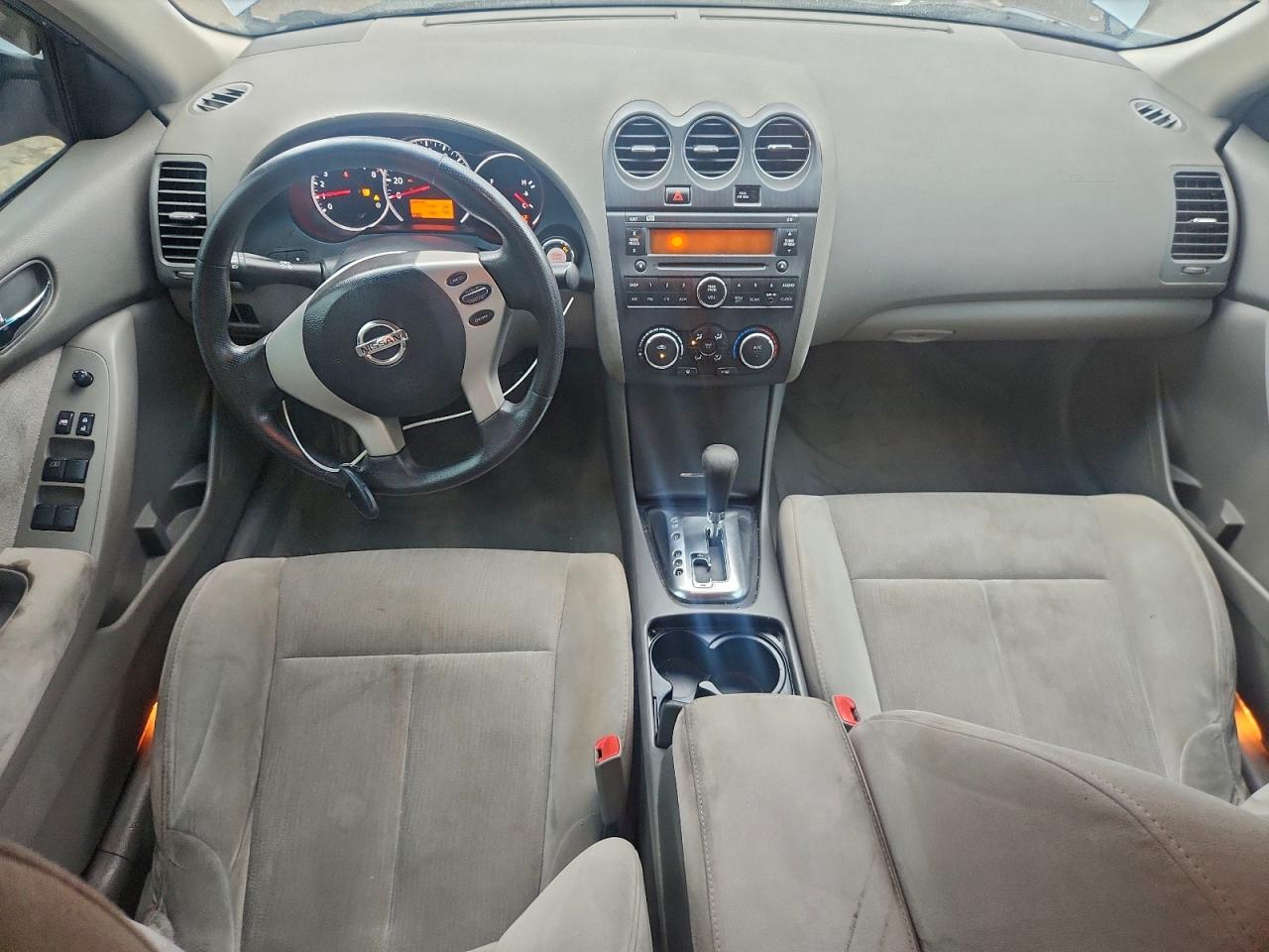 NISSAN ALTIMA BASE