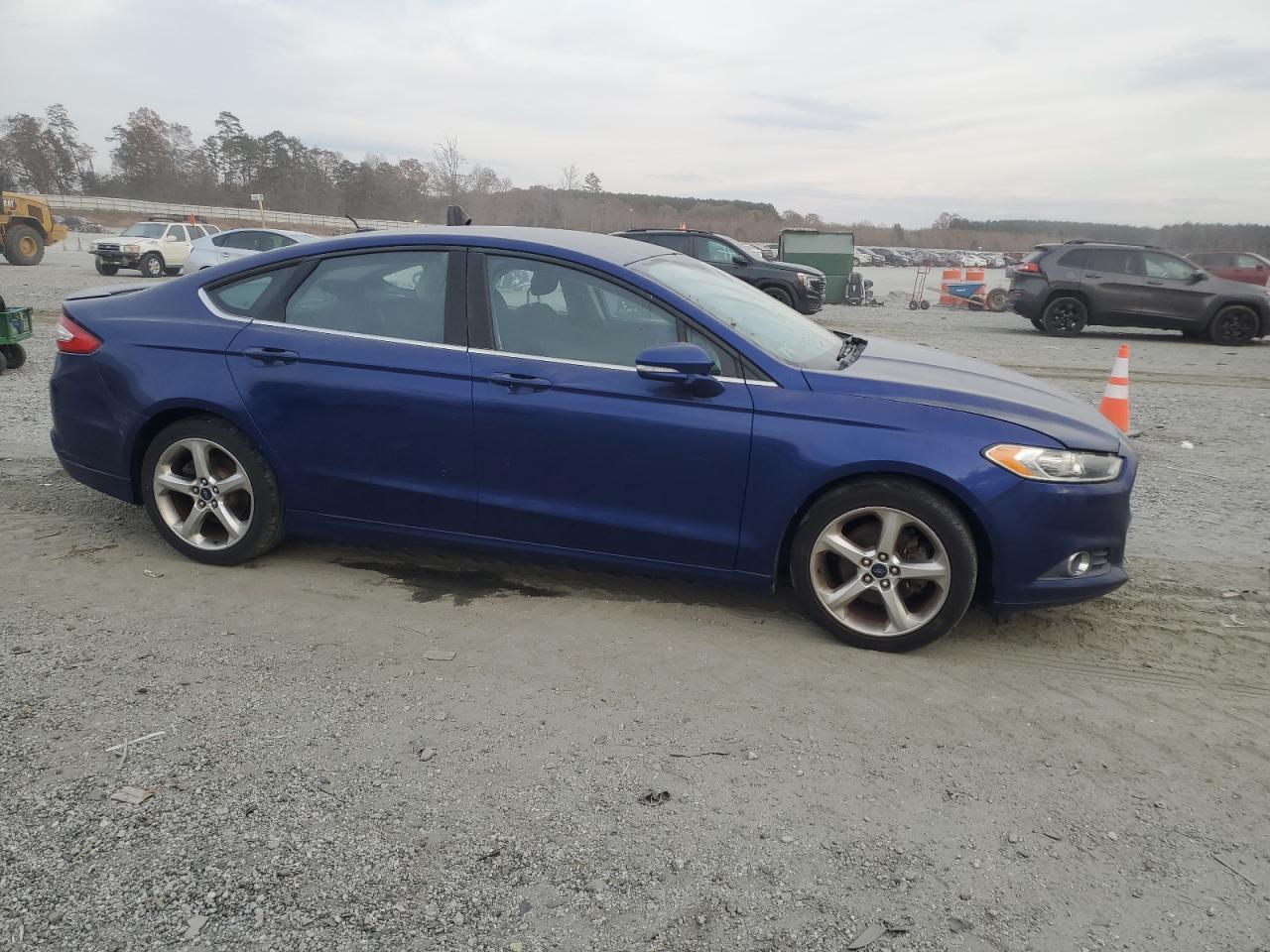 FORD FUSION SE