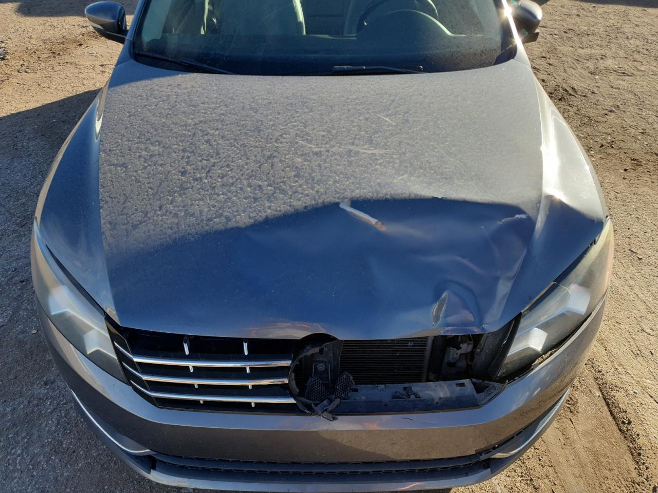 VOLKSWAGEN PASSAT SE