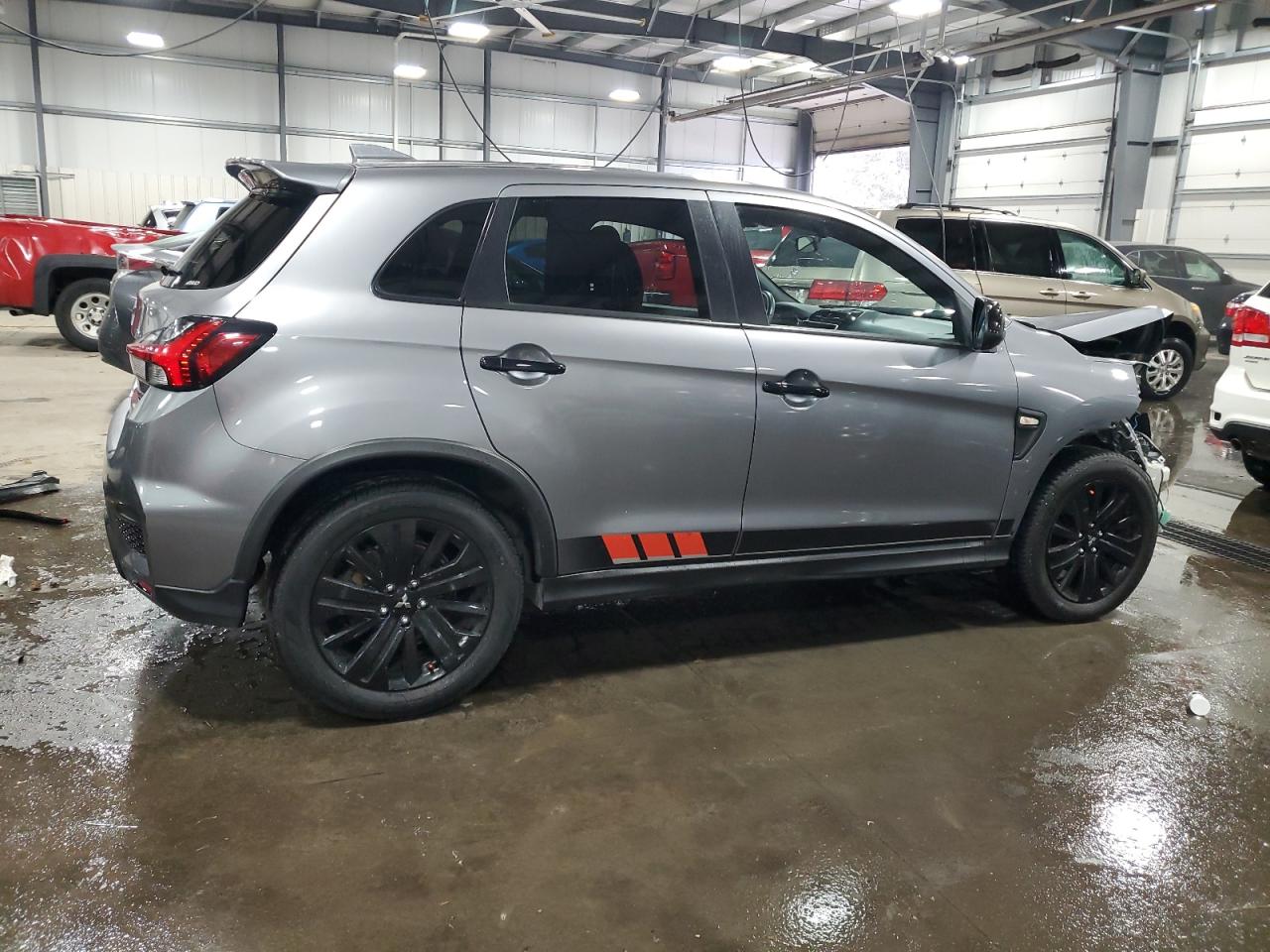 MITSUBISHI OUTLANDER ES