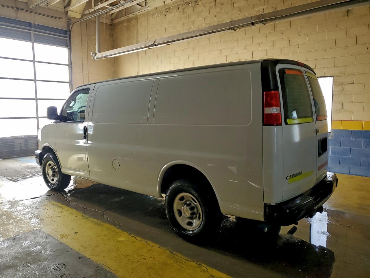 Lot #3311479235 2021 CHEVROLET EXPRESS G2