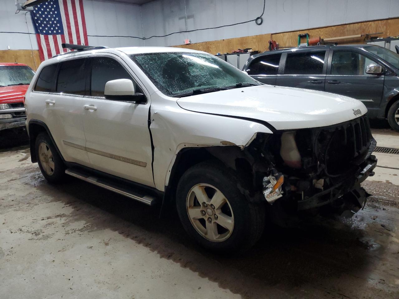 JEEP GRAND CHEROKEE LAREDO