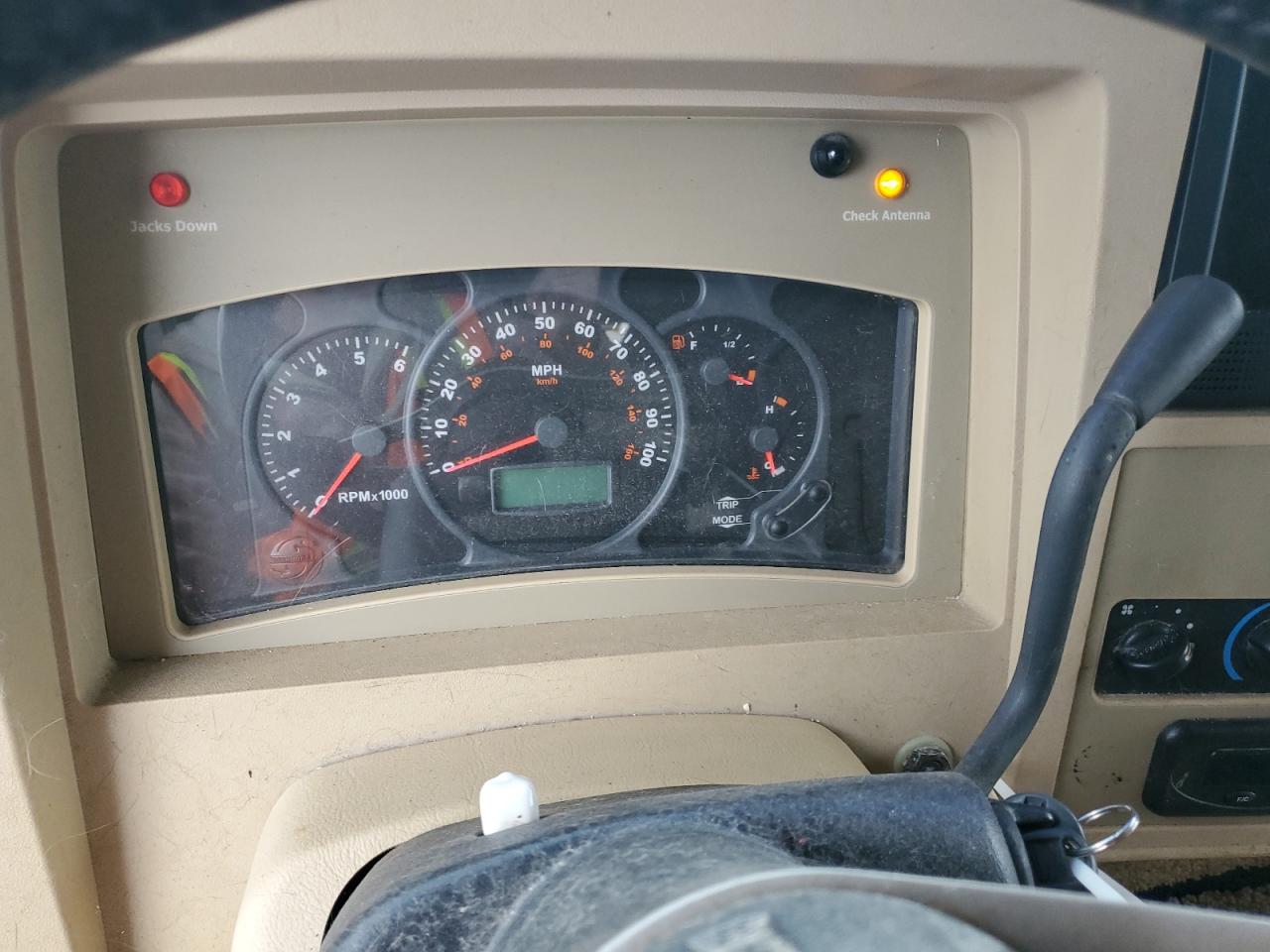 Lot #3286561148 2006 WORKHORSE CUSTOM CHASSIS MOTORHOME