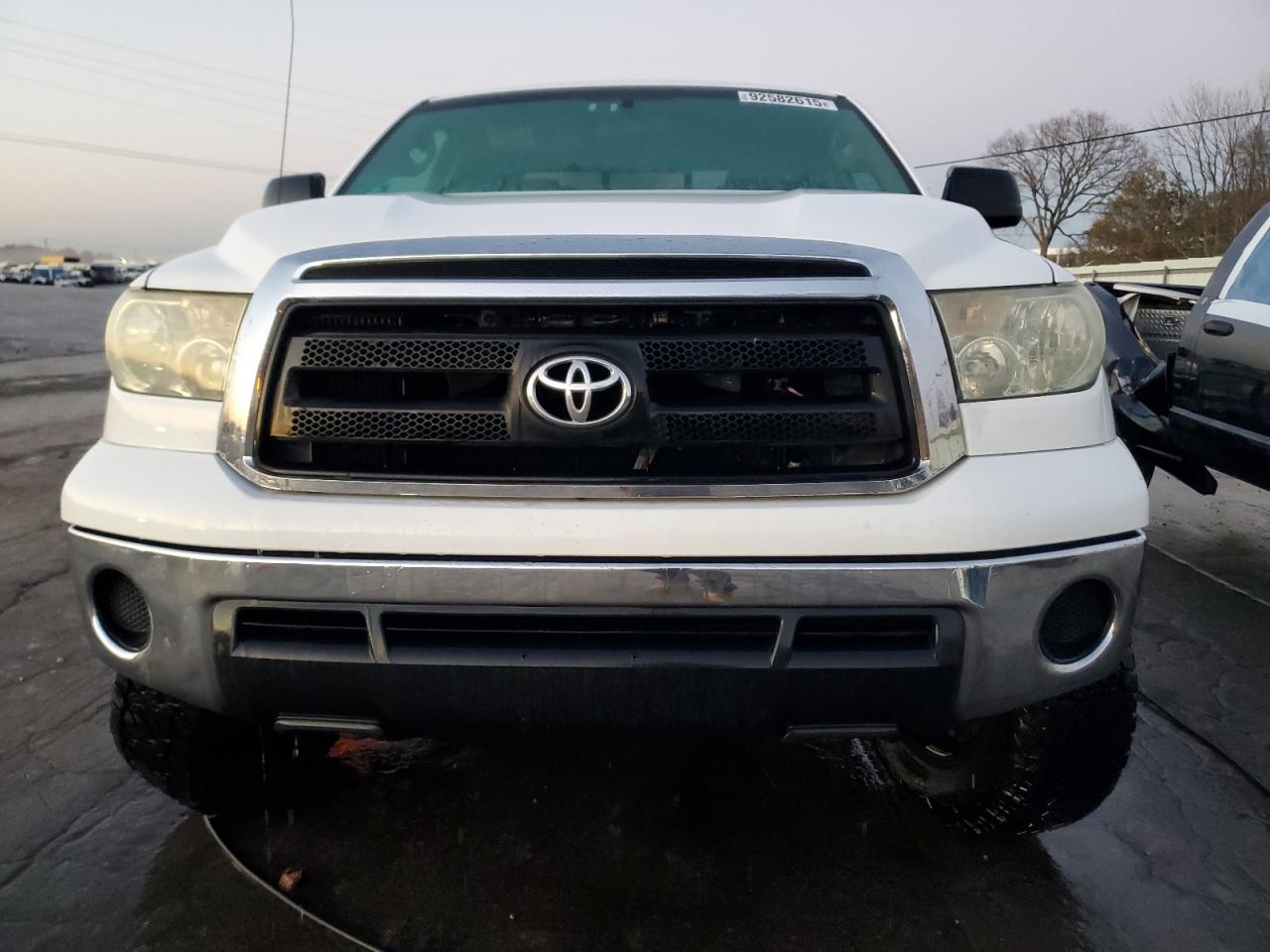 TOYOTA TUNDRA DOUBLE CAB SR5