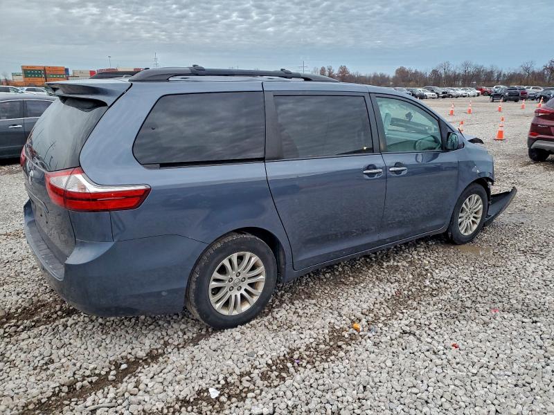 2017 TOYOTA SIENNA #3303574954