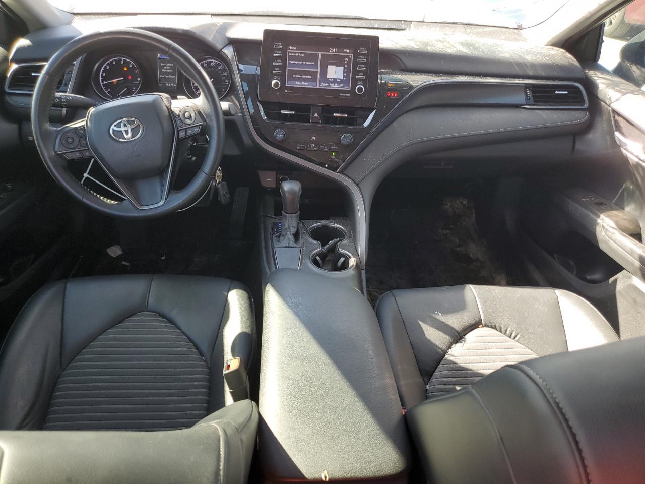 TOYOTA CAMRY SE