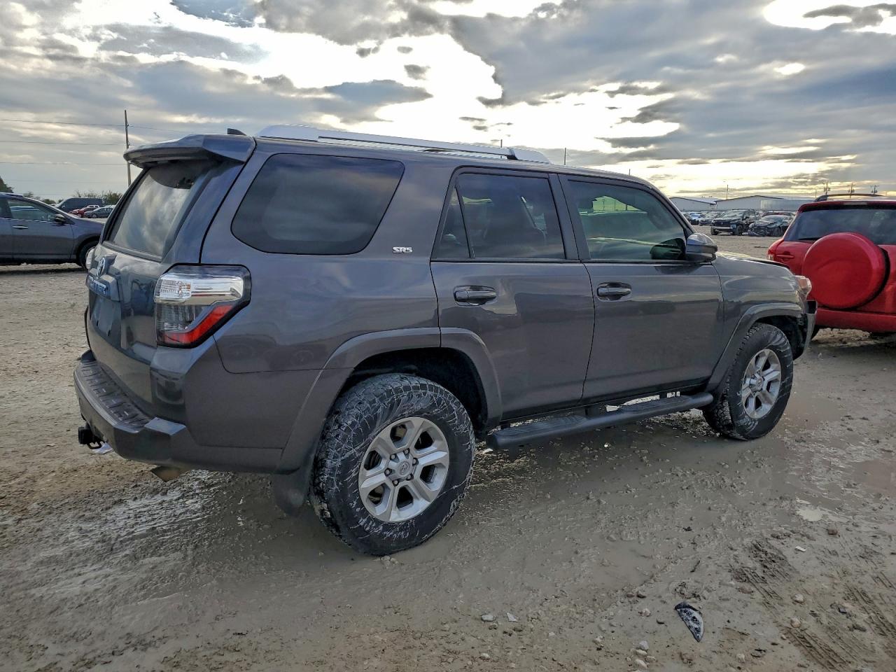 TOYOTA 4RUNNER SR5