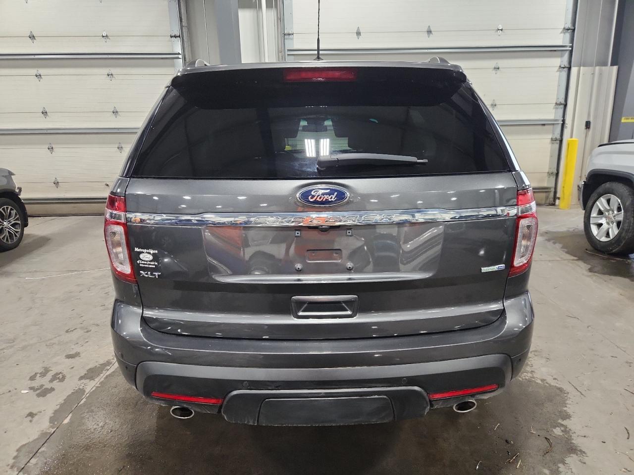 FORD EXPLORER XLT