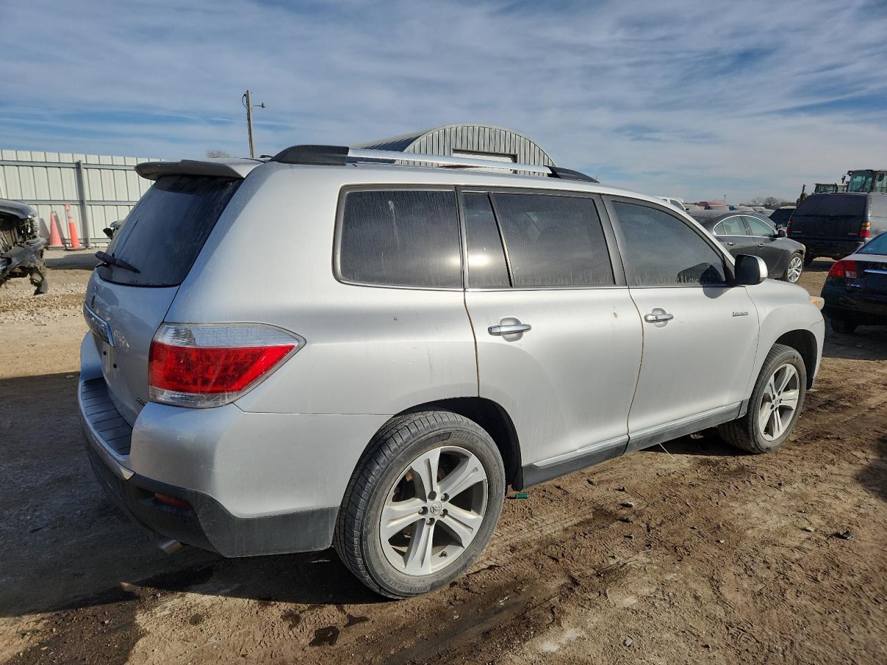 TOYOTA HIGHLANDER LIMITED