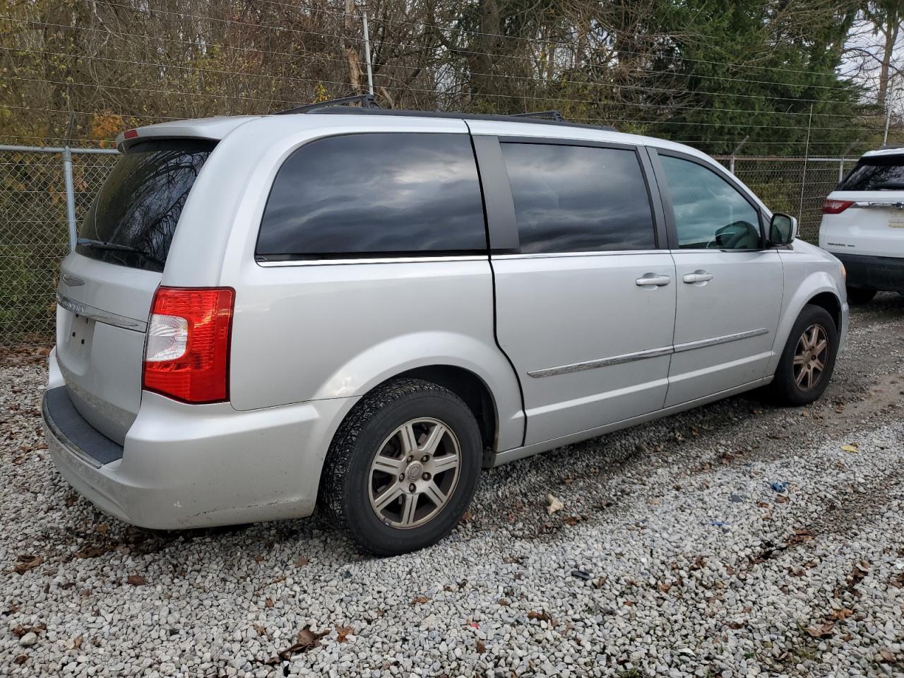 CHRYSLER TOWN & COUNTRY TOURING
