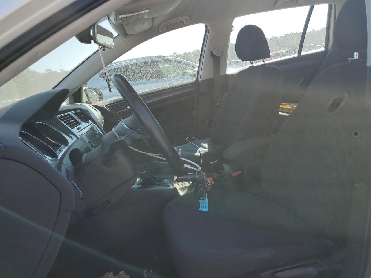 VOLKSWAGEN GOLF SPORTSVAN S