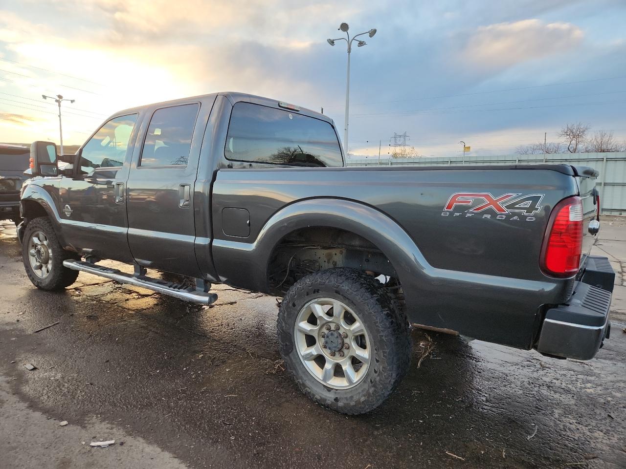 FORD F-350 SUPER DUTY
