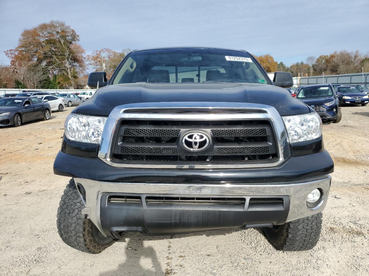 TOYOTA TUNDRA DOUBLE CAB SR5