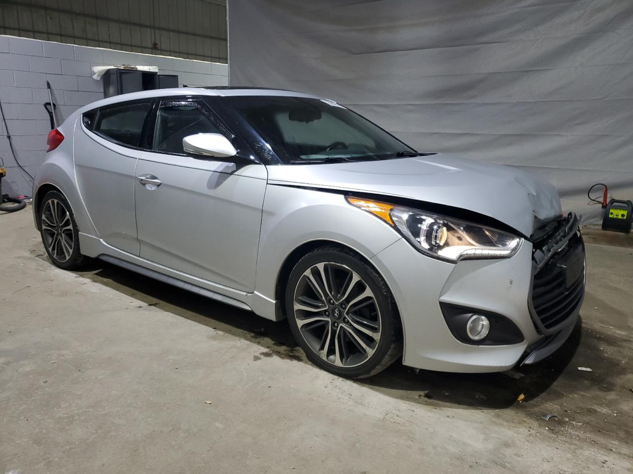 HYUNDAI VELOSTER TURBO