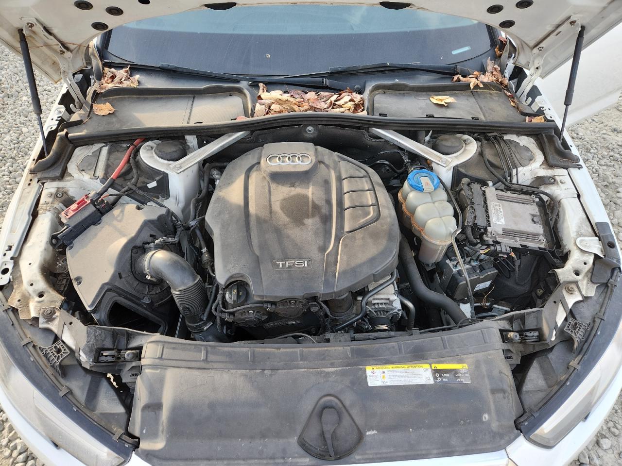 AUDI A4 ULTRA PREMIUM