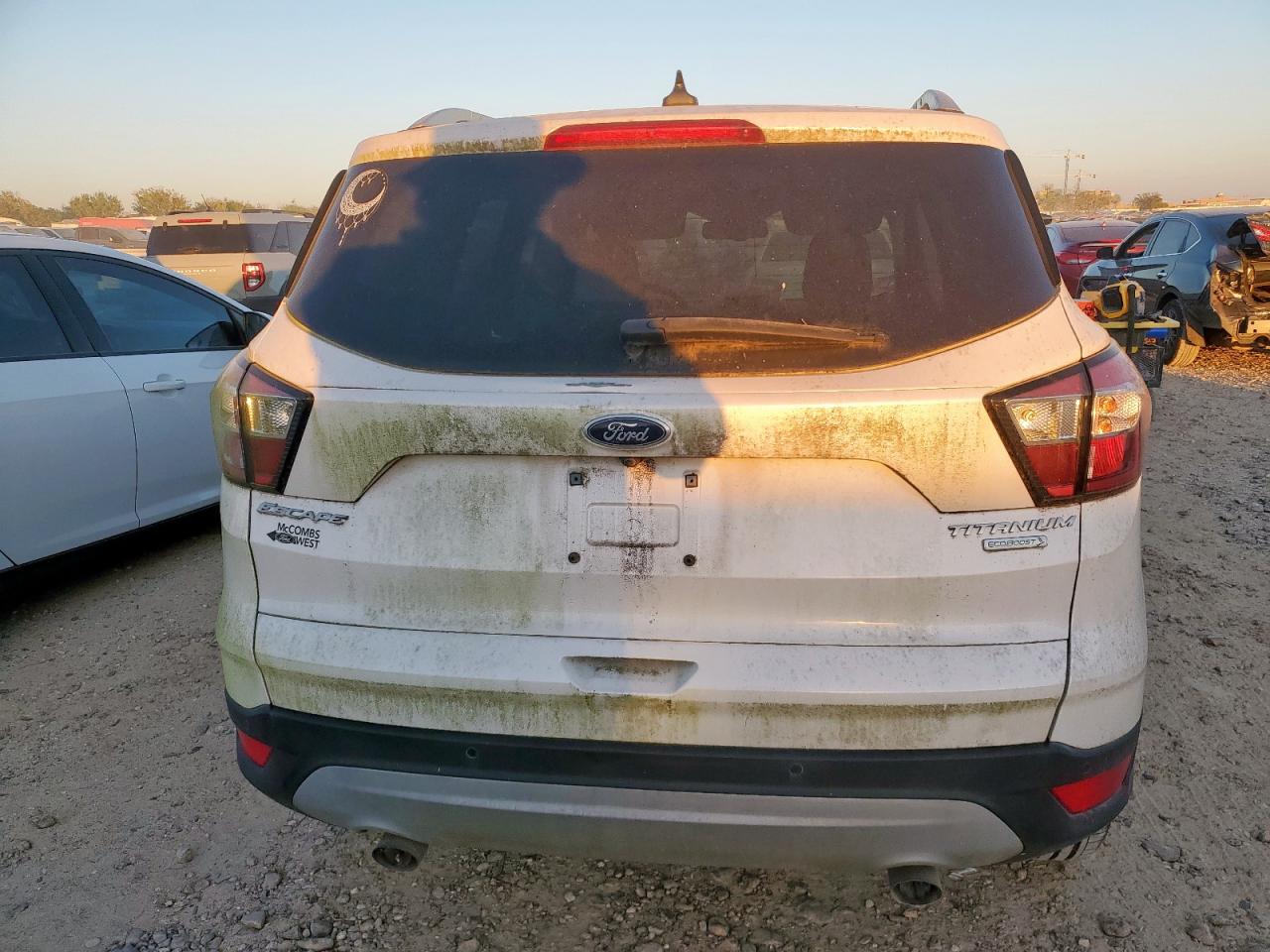 FORD ESCAPE TITANIUM