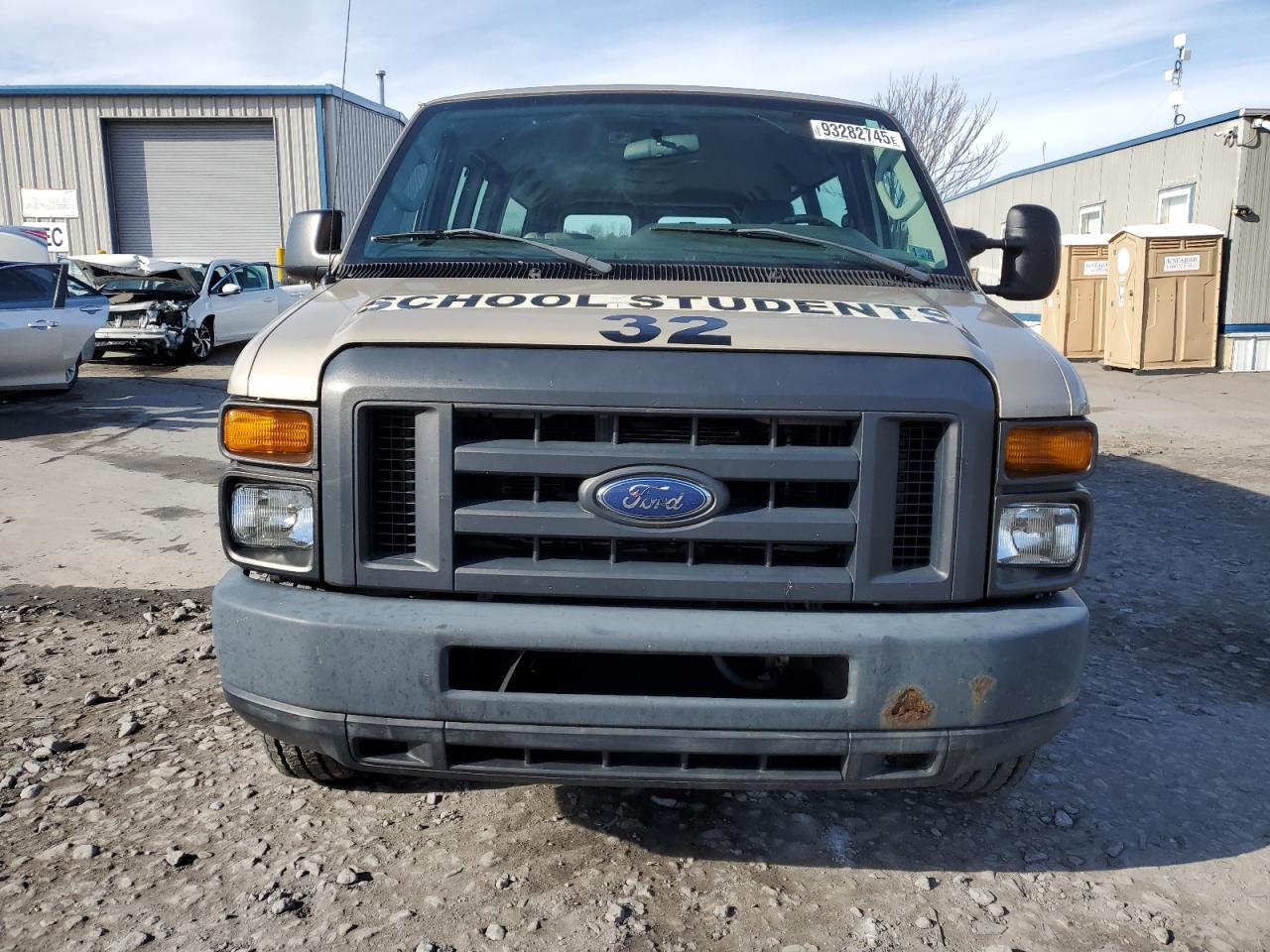 FORD ECONOLINE E250 VAN
