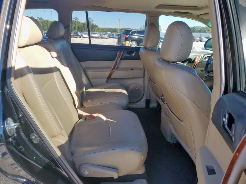 2011 TOYOTA HIGHLANDER #3285686670