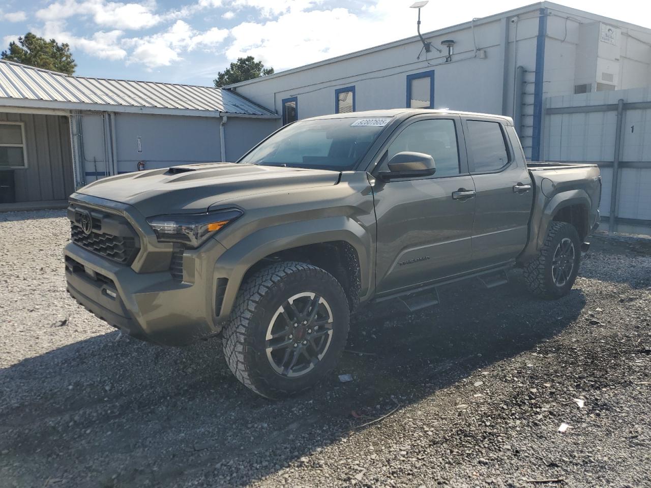 TOYOTA TACOMA DOUBLE CAB