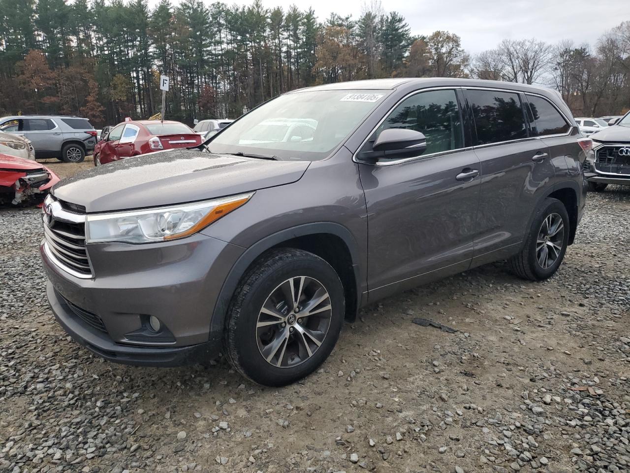 TOYOTA HIGHLANDER LE