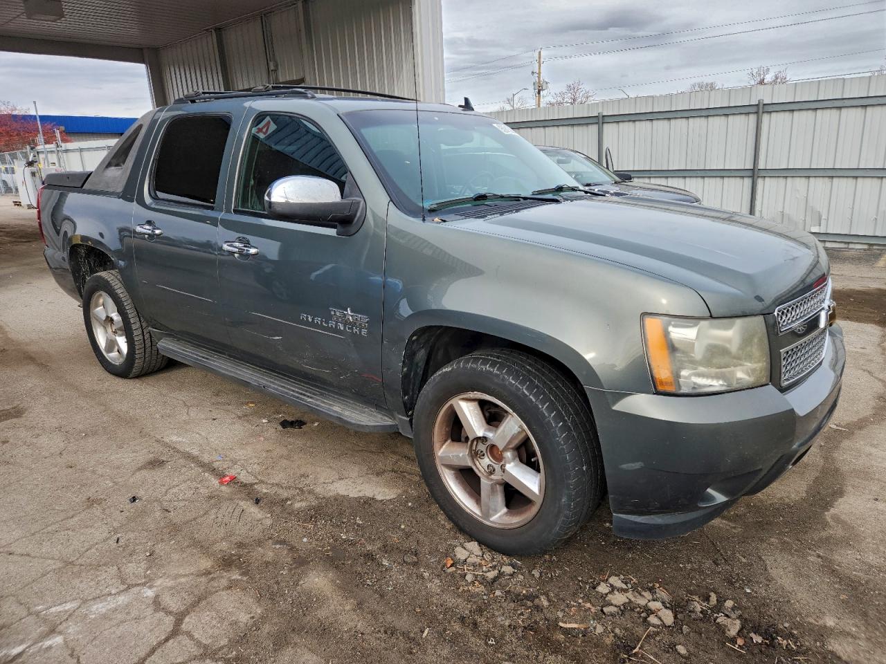 CHEVROLET AVALANCHE LS