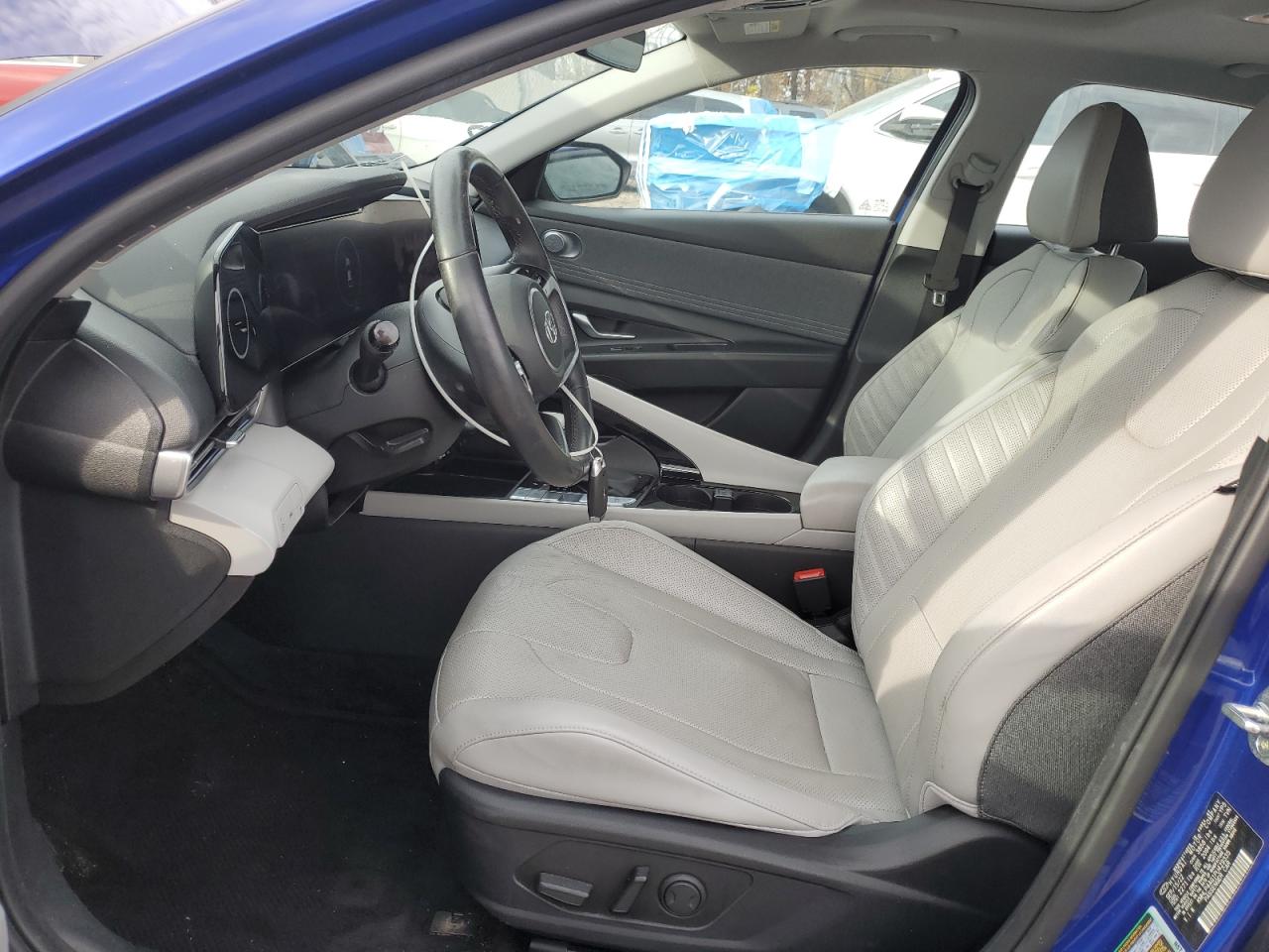 Lot #3301983453 2023 HYUNDAI ELANTRA LI