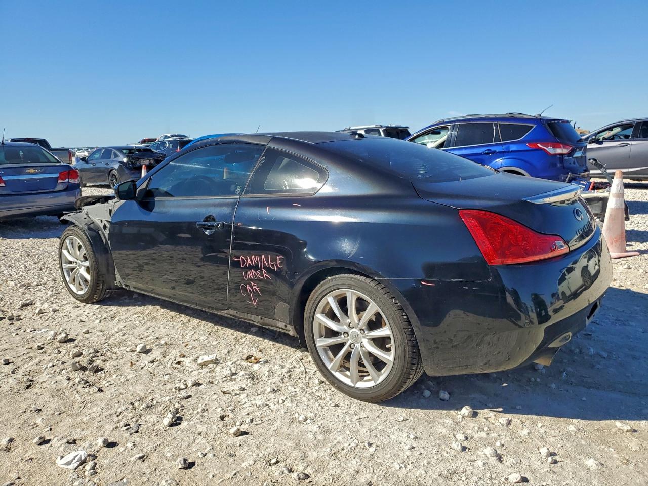 INFINITI Q60 JOURNEY