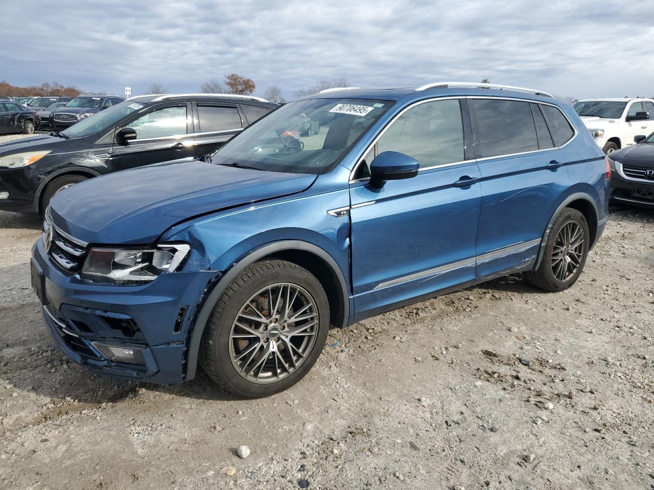 VOLKSWAGEN TIGUAN SE