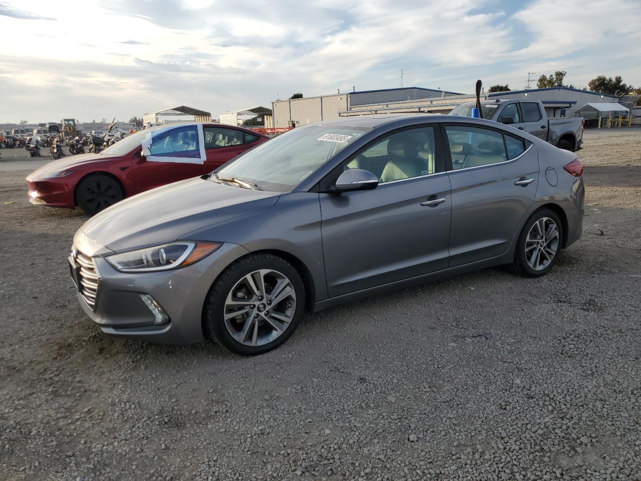 HYUNDAI ELANTRA SE