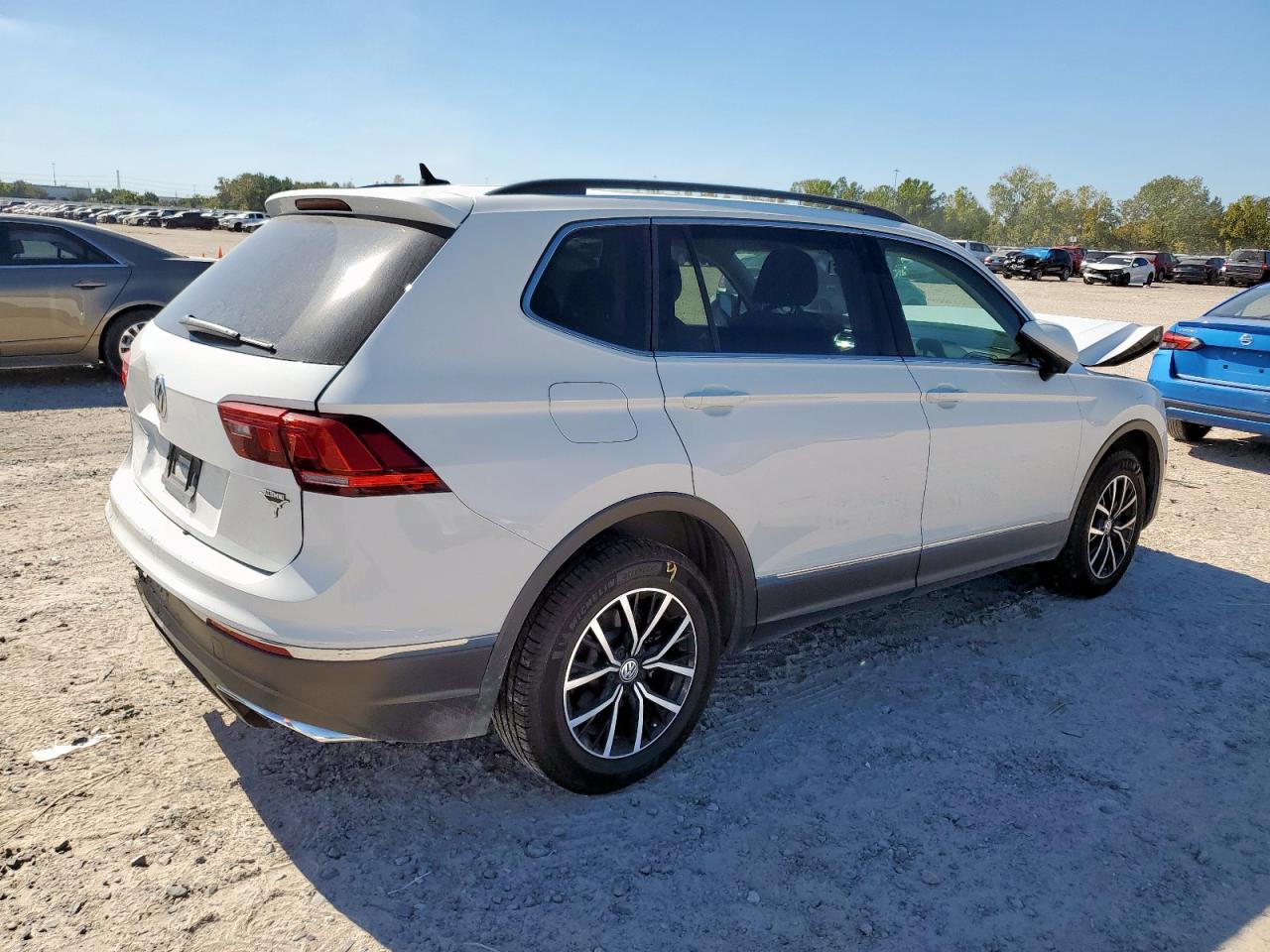VOLKSWAGEN TIGUAN SE