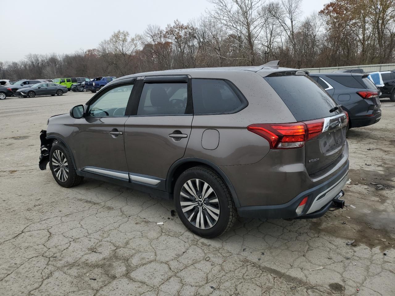 MITSUBISHI OUTLANDER ES