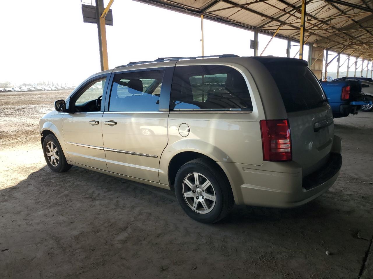 CHRYSLER TOWN & COUNTRY TOURING PLUS