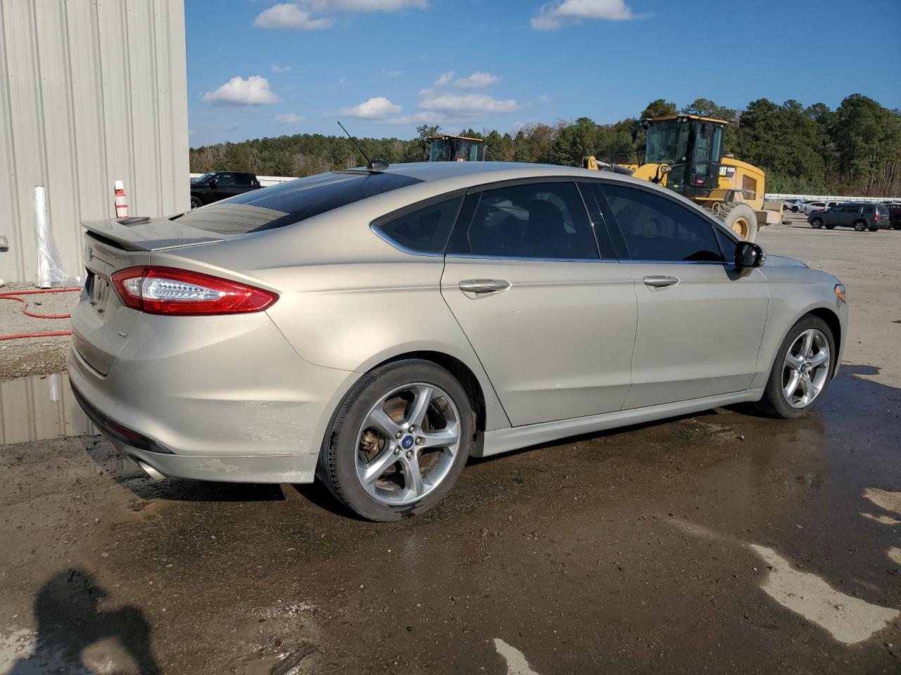 FORD FUSION SE