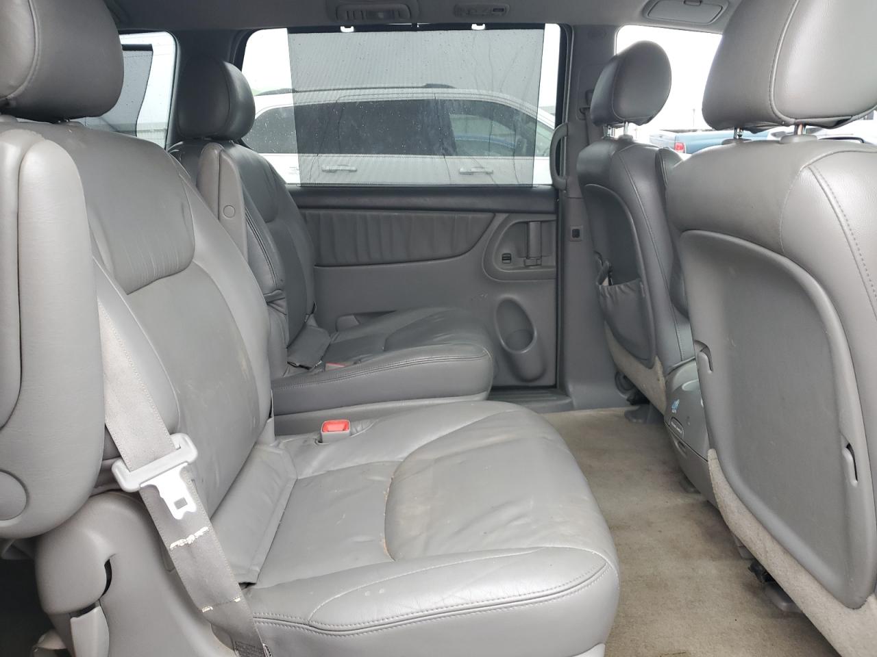 Lot #3281532441 2007 TOYOTA SIENNA XLE