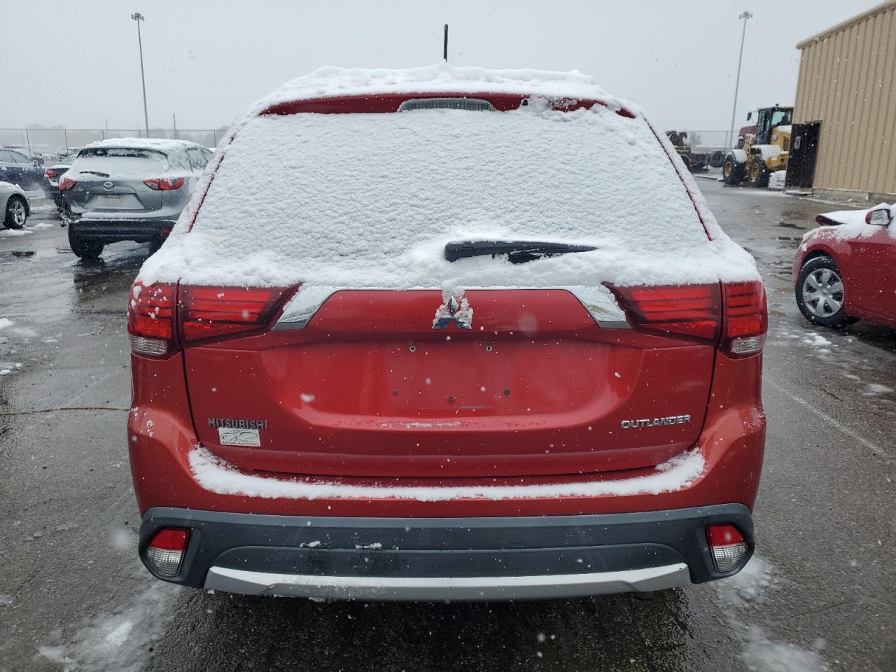 MITSUBISHI OUTLANDER SE