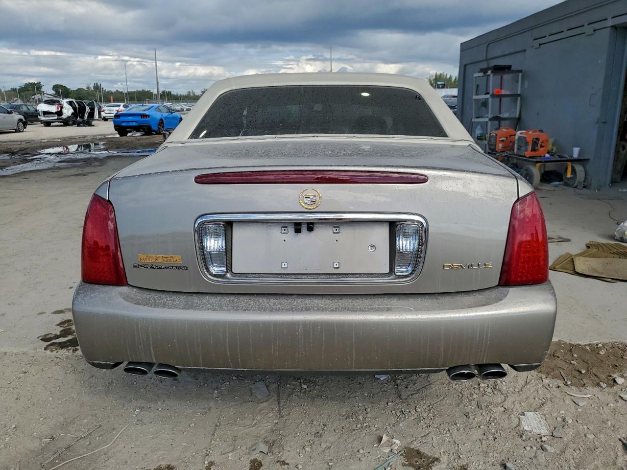 Lot #3315925100 2003 CADILLAC DEVILLE