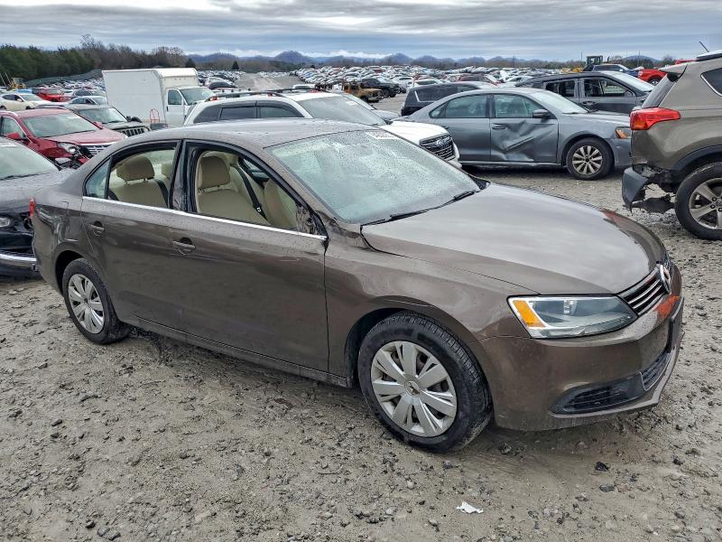 2013 VOLKSWAGEN JETTA SE #3304738941