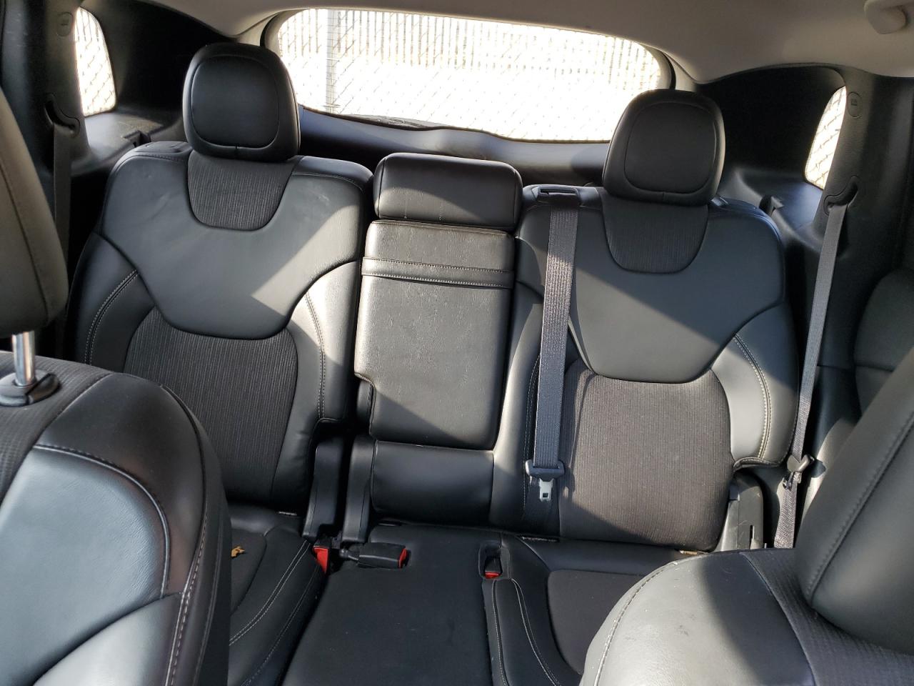 JEEP GRAND CHEROKEE LATITUDE PLUS