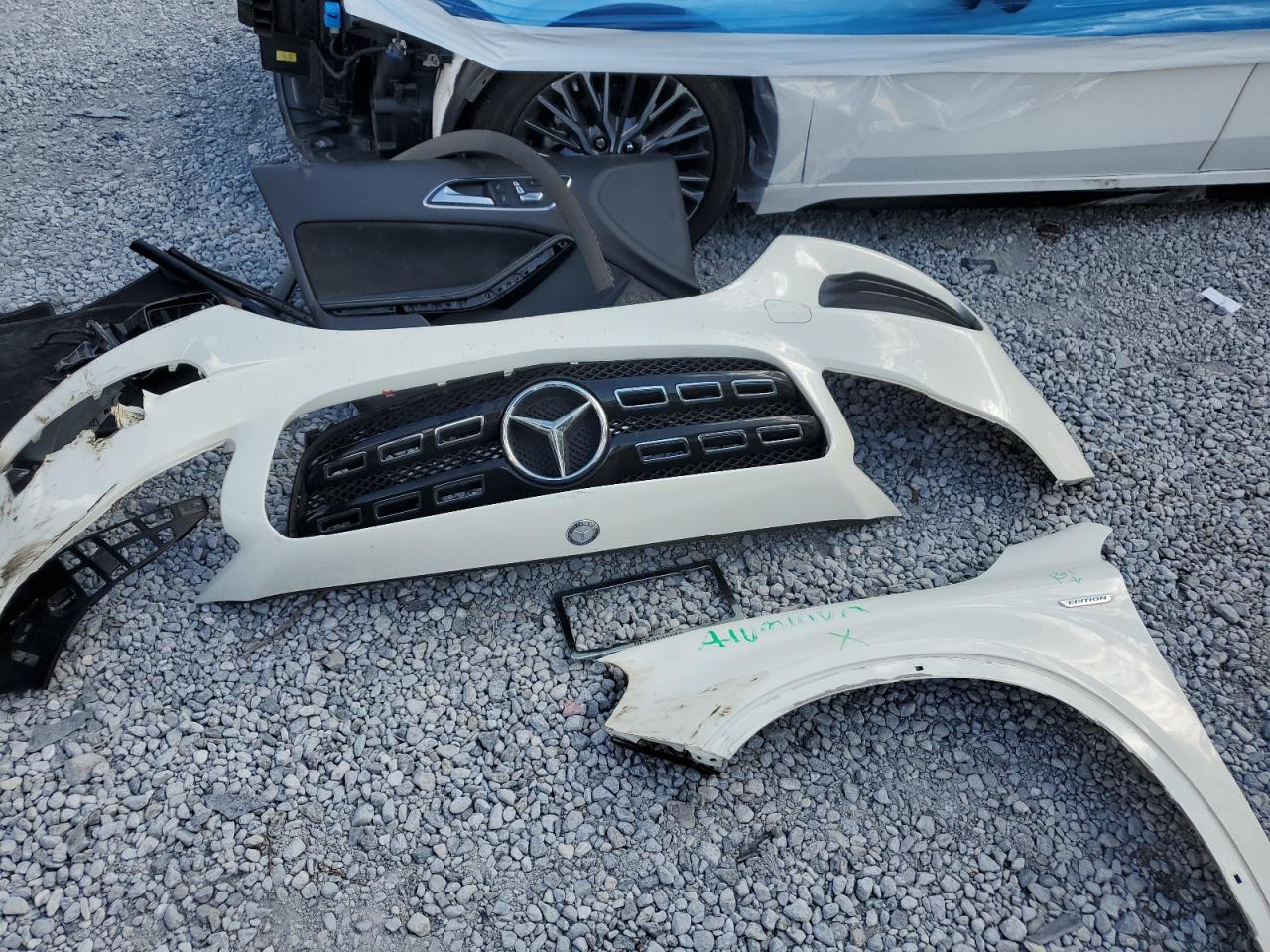 MERCEDES-BENZ GLA-CLASS 250