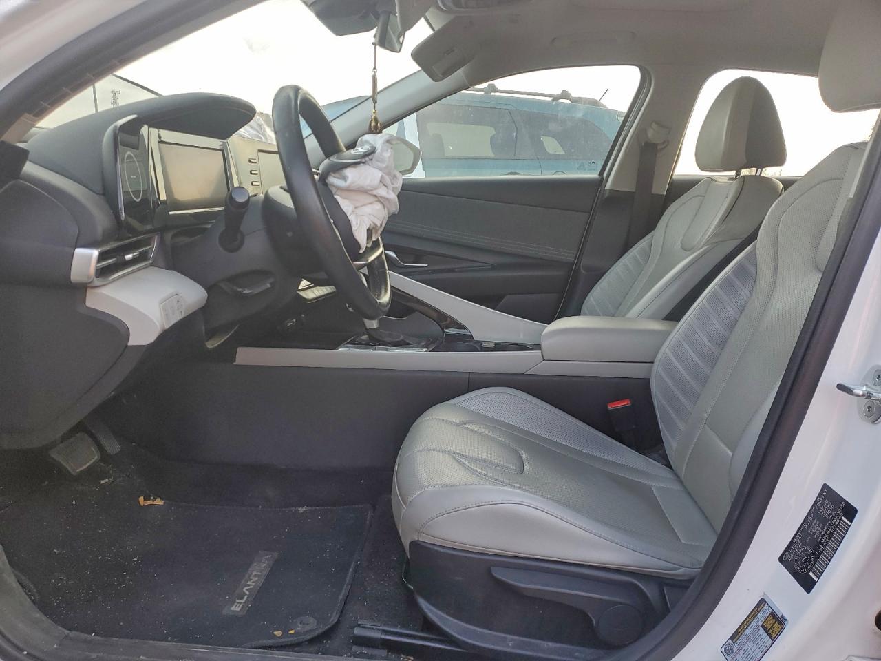 HYUNDAI ELANTRA LIMITED