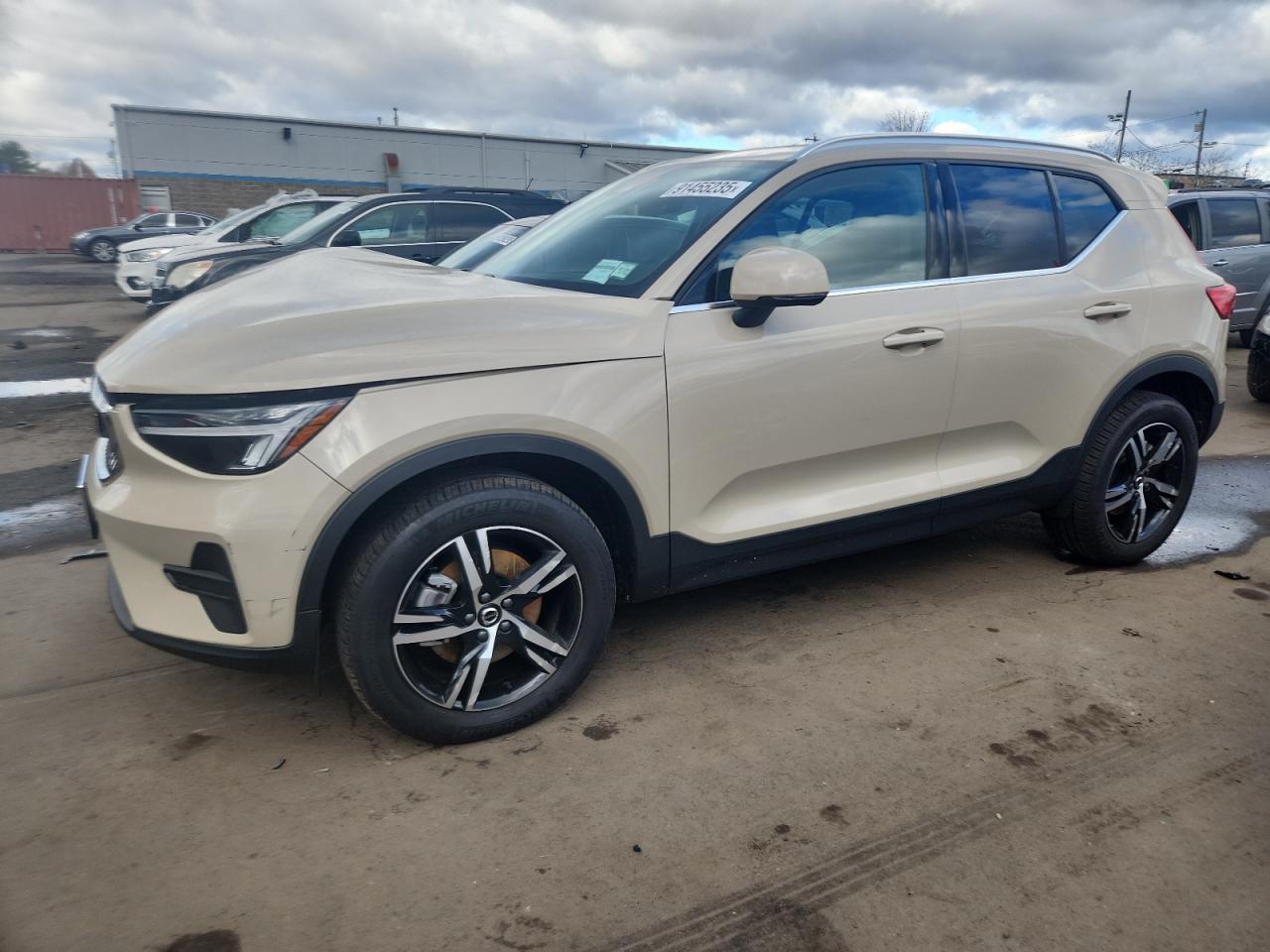 VOLVO XC40 CORE