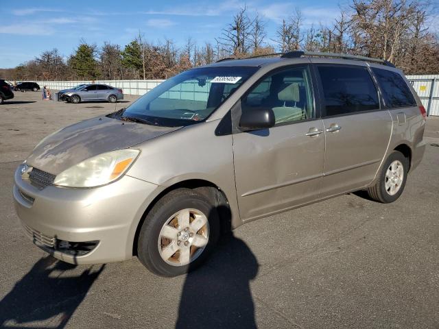 Global Auto Auctions: 2004 TOYOTA SIENNA CE