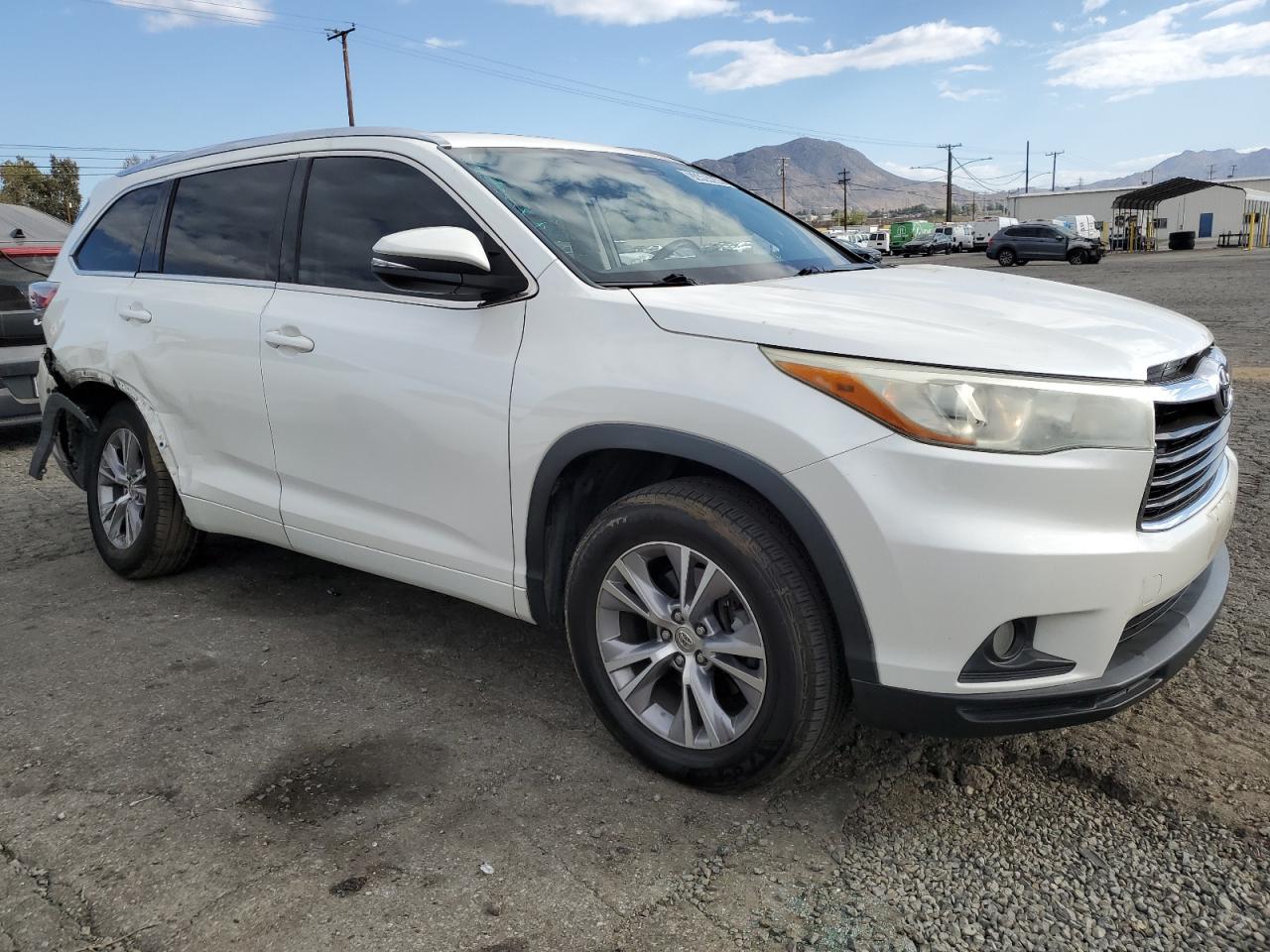 TOYOTA HIGHLANDER XLE