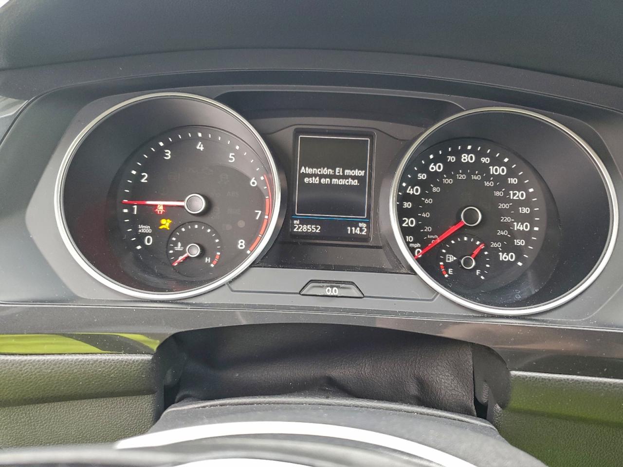 VOLKSWAGEN TIGUAN SE