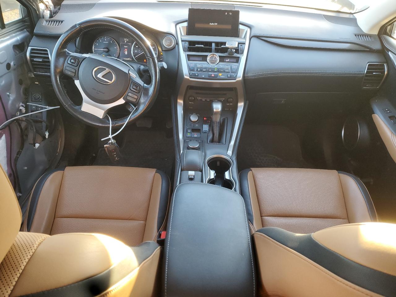 LEXUS NX 200T BASE