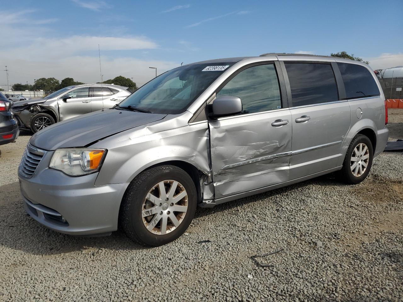 CHRYSLER TOWN & COUNTRY TOURING