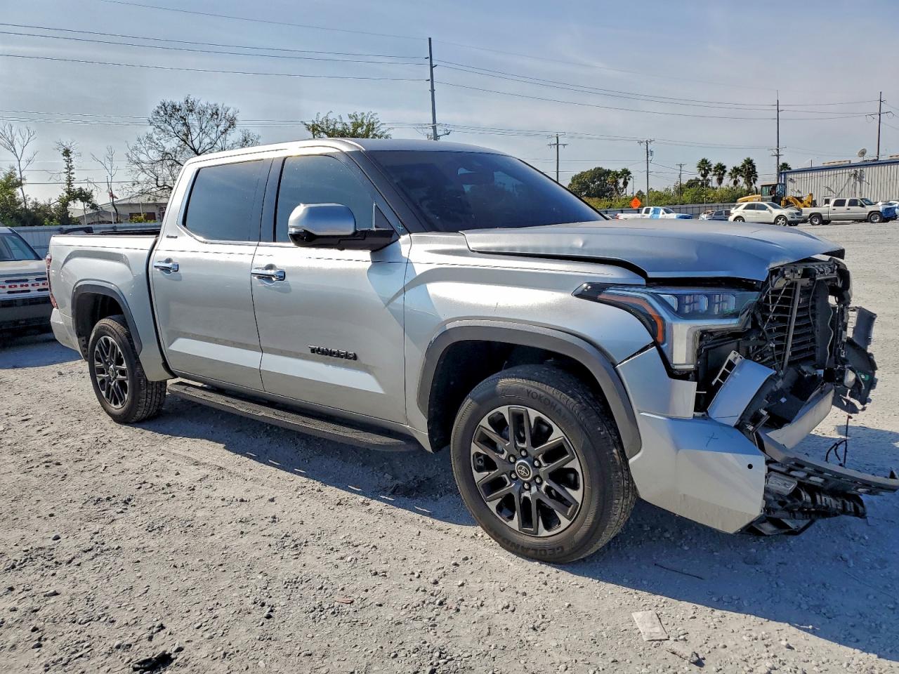 TOYOTA TUNDRA CREWMAX LIMITED