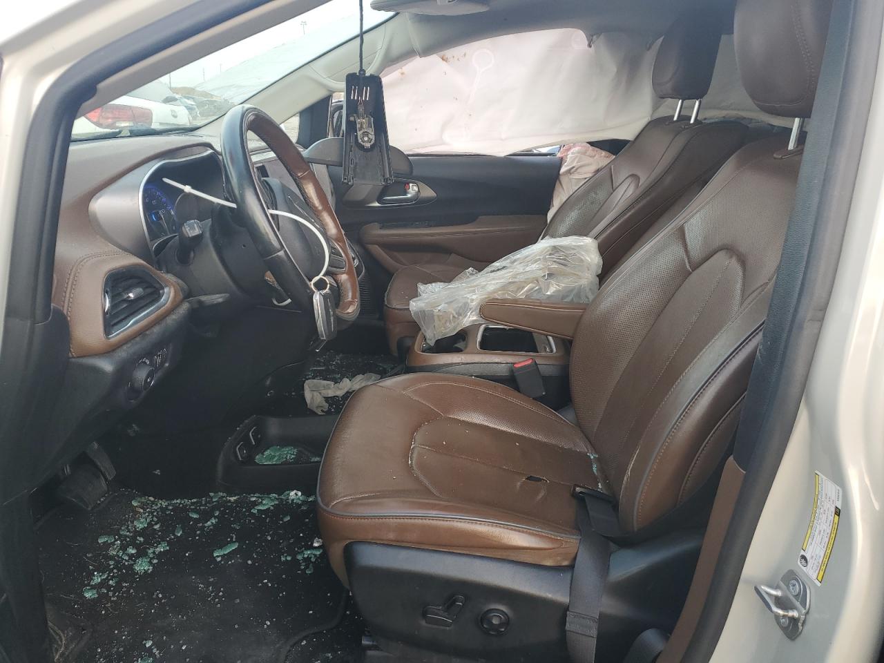 Lot #3318902938 2019 CHRYSLER PACIFICA L