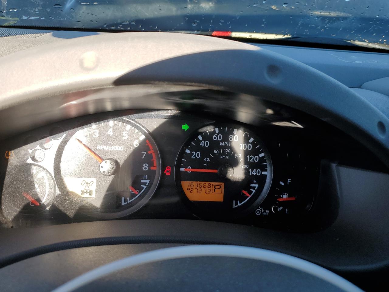 NISSAN FRONTIER CREW CAB SE